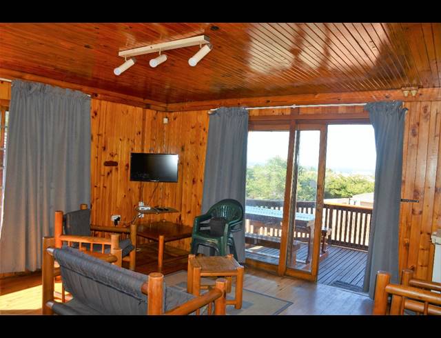 28 BEDROOM LODGE FOR SALE IN JEFFREYS BAY CENTRAL